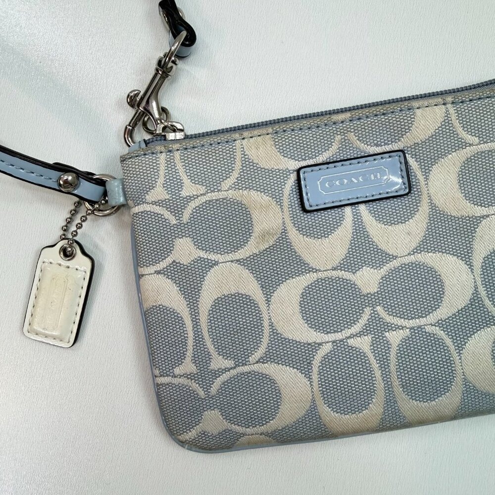 Vintage Coach Wristlet Womens OS Blue Signature Jacquard Canvas Zip Top Bag Y2K